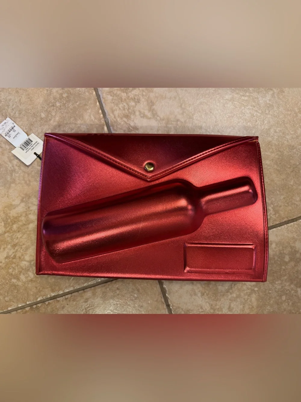 8 Oak Lane Metallic Red Wine Carrier Clutch - Stylish Bottle Case Neiman Marcus - Picture 5 of 6
